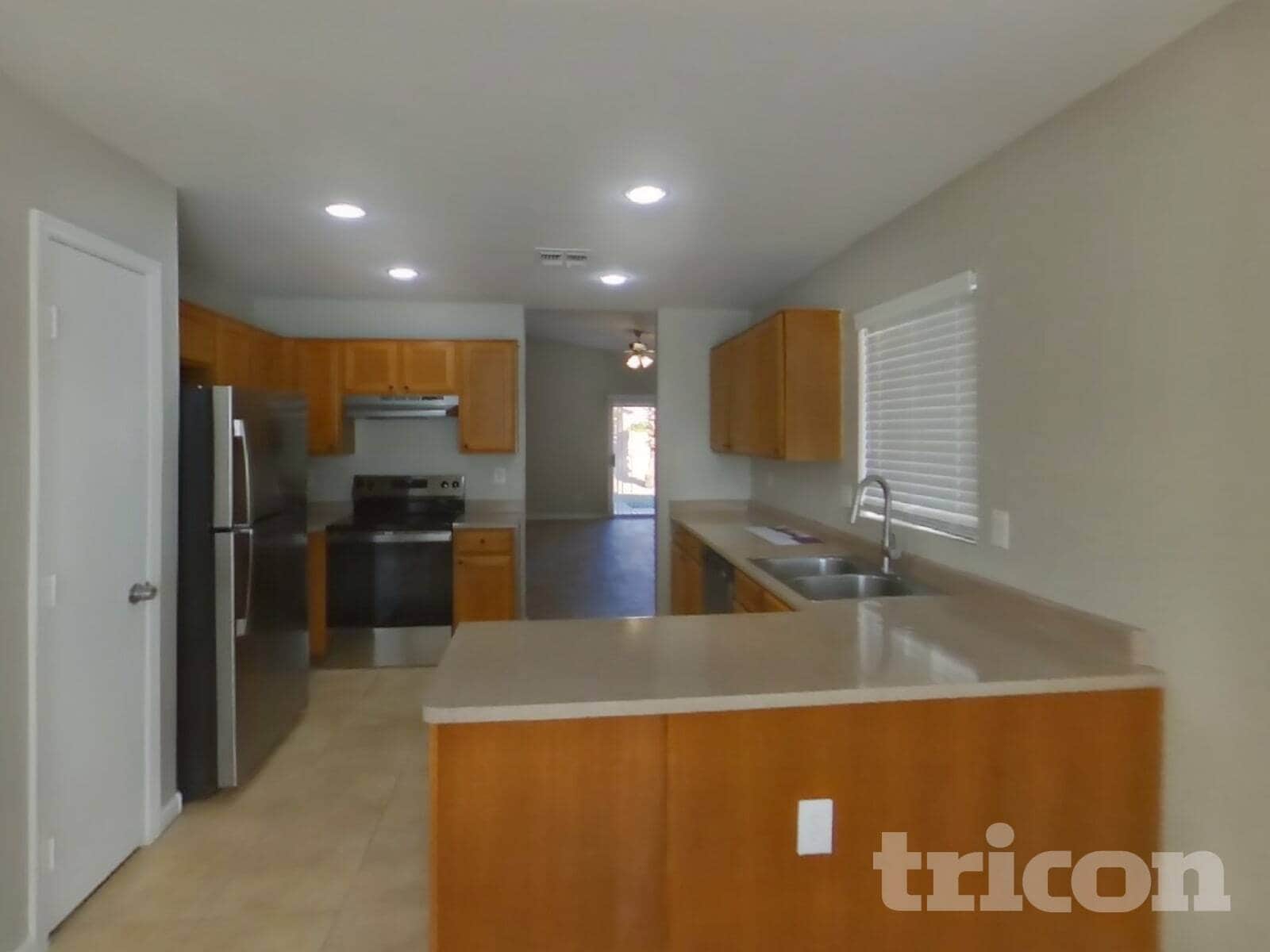 Building Photo - 7368 W Flynn Ln