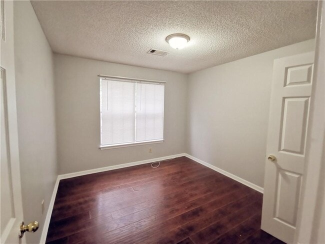 Building Photo - 2157 Williams Pl NW
