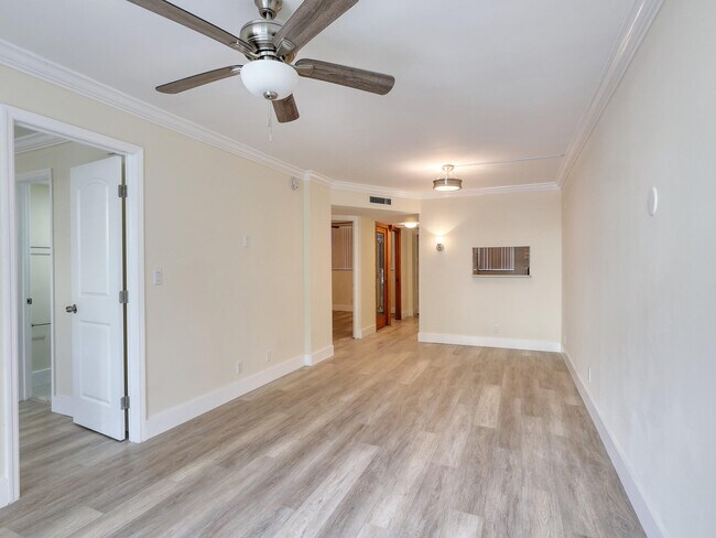 Building Photo - 5300 NE 24th Terrace