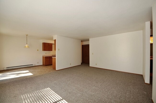 Building Photo - Hayden Apt. Available 2 bed 1 bath (upstairs)