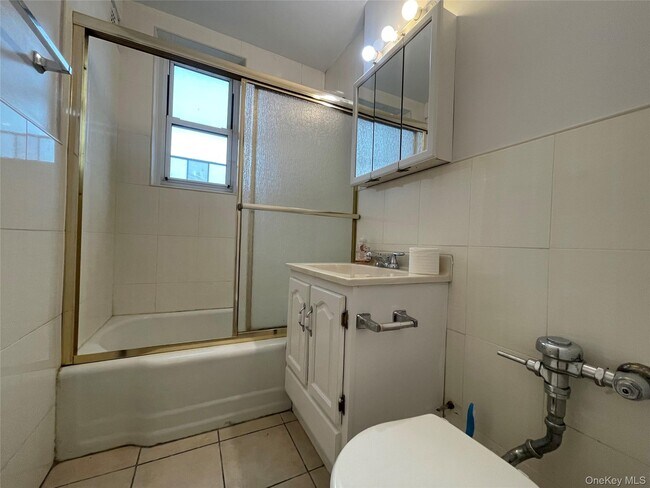 Building Photo - 66-01 Burns St