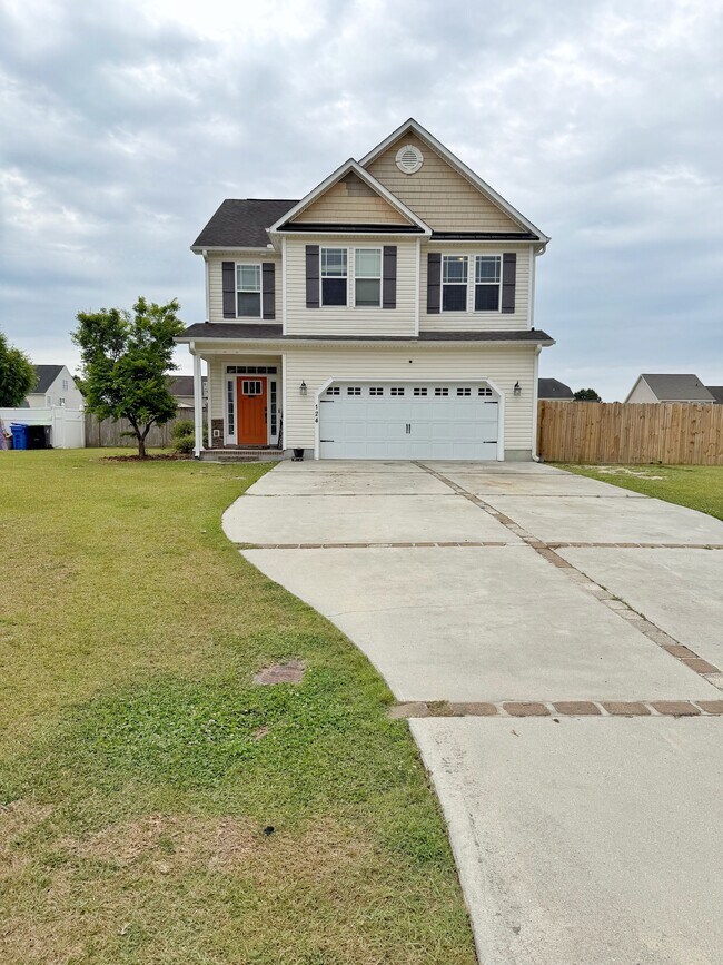 Building Photo - 124 Landover Drive
