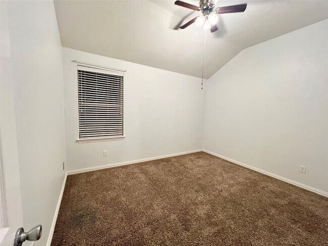 Building Photo - 308 Acklington Dr