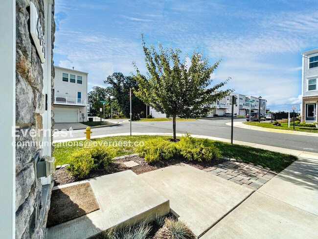 Building Photo - 4091 Elizabeth Reed Wy