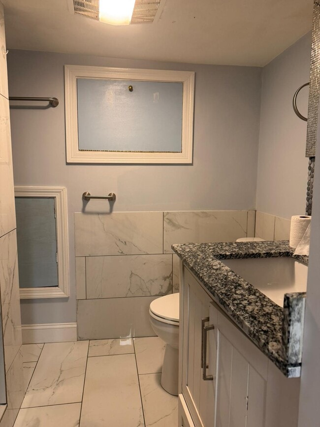 Building Photo - 72 Trenton St