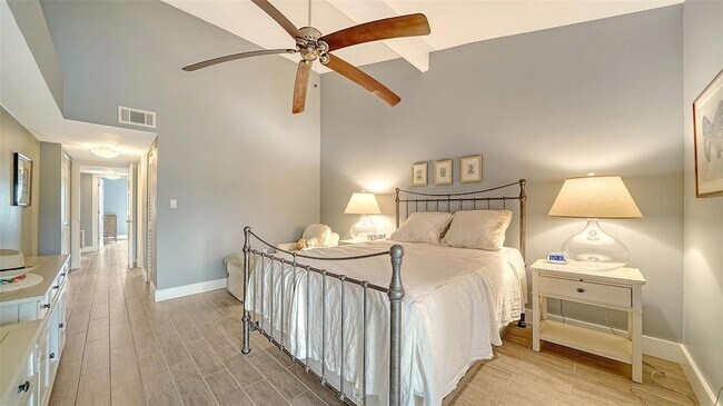 Building Photo - 1601 Pelican Point Dr