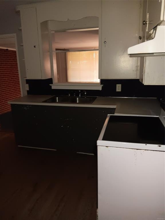 Building Photo - 2321 Woodlawn St