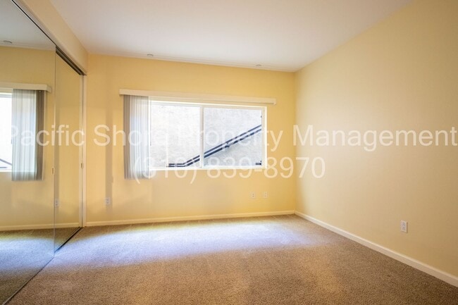 Building Photo - Elegant Westside Condo with Modern Upgrades and Private Patios