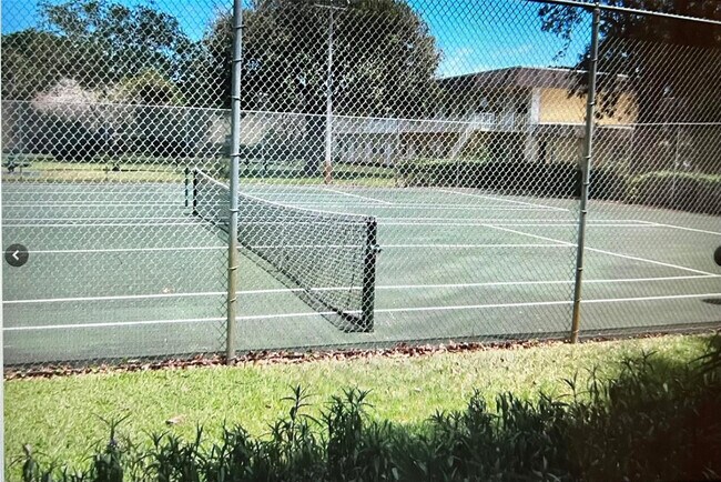 Building Photo - 5150 NE 6th Ave