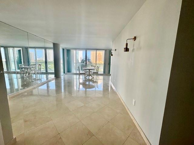 Building Photo - 16400 Collins Ave