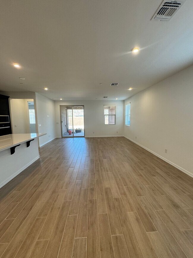 Building Photo - Brand new home in Vistancia/ $500 off move in by 11-1-2025 ***