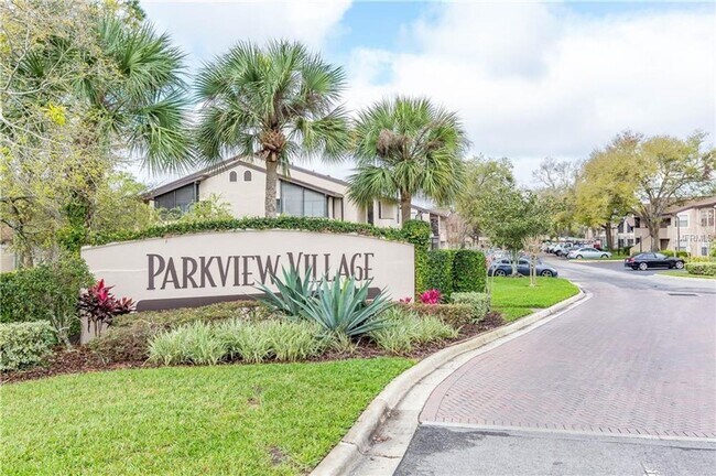 Building Photo - Gorgeous first floor 2/2 condo x Rent @  W...