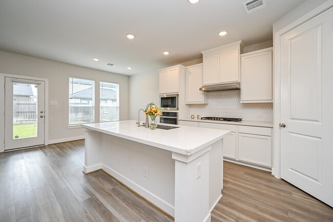 Building Photo - 9222 Dearborn Knoll Dr