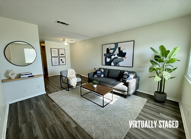 Building Photo - 1301 Willow Springs Rd