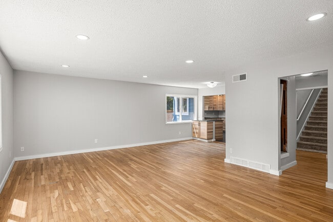 Building Photo - 215 SW 131st Ave