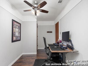 Building Photo - 1407 6th St