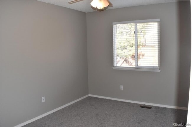 Building Photo - 952 Dancing Horse Dr