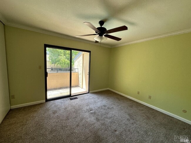 Building Photo - 2161 Northwood Cir