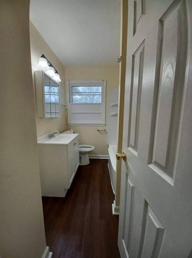 Building Photo - Cozy 3 Bedroom Home for Rent - West Rockford