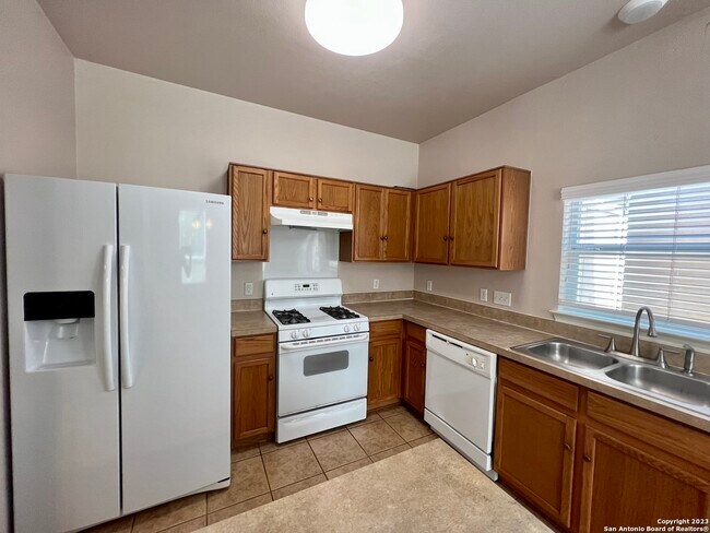 Building Photo - 301B Utterback-