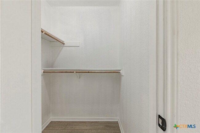 Building Photo - 3081 Colorado Dr
