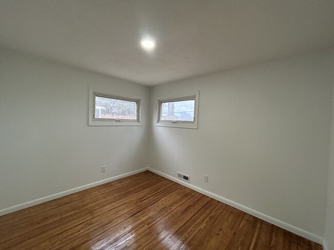 Building Photo - 254 W Craig Hill Dr