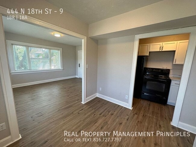 Building Photo - 444 N 18th St