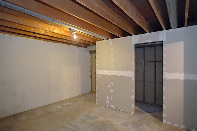 Building Photo - 2228 S. 9th-B