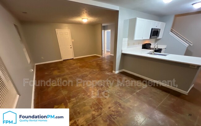 Building Photo - 91 Brighton Village Loop