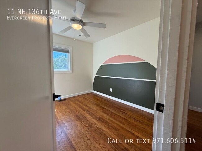 Building Photo - 11 NE 136th Ave