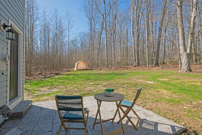 Building Photo - 2241 Mountain View Rd