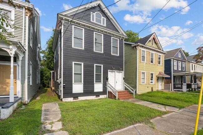 Building Photo - 126 Linden Ave