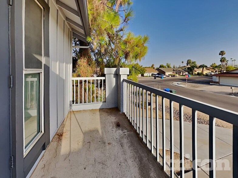 Building Photo - 4633 W Bluefield Ave