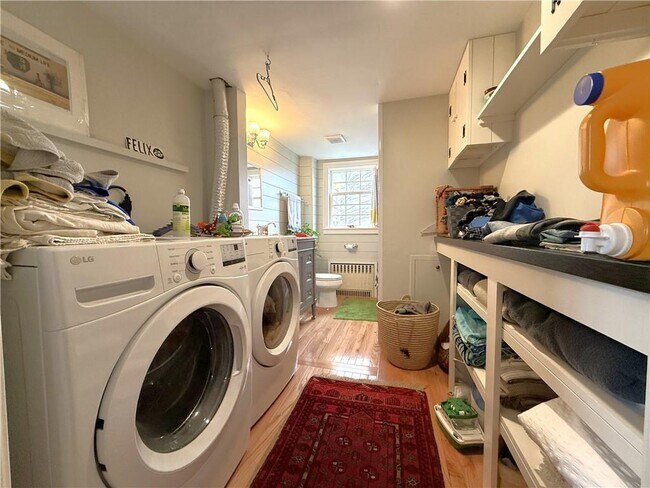 Building Photo - 2678 E Main Rd