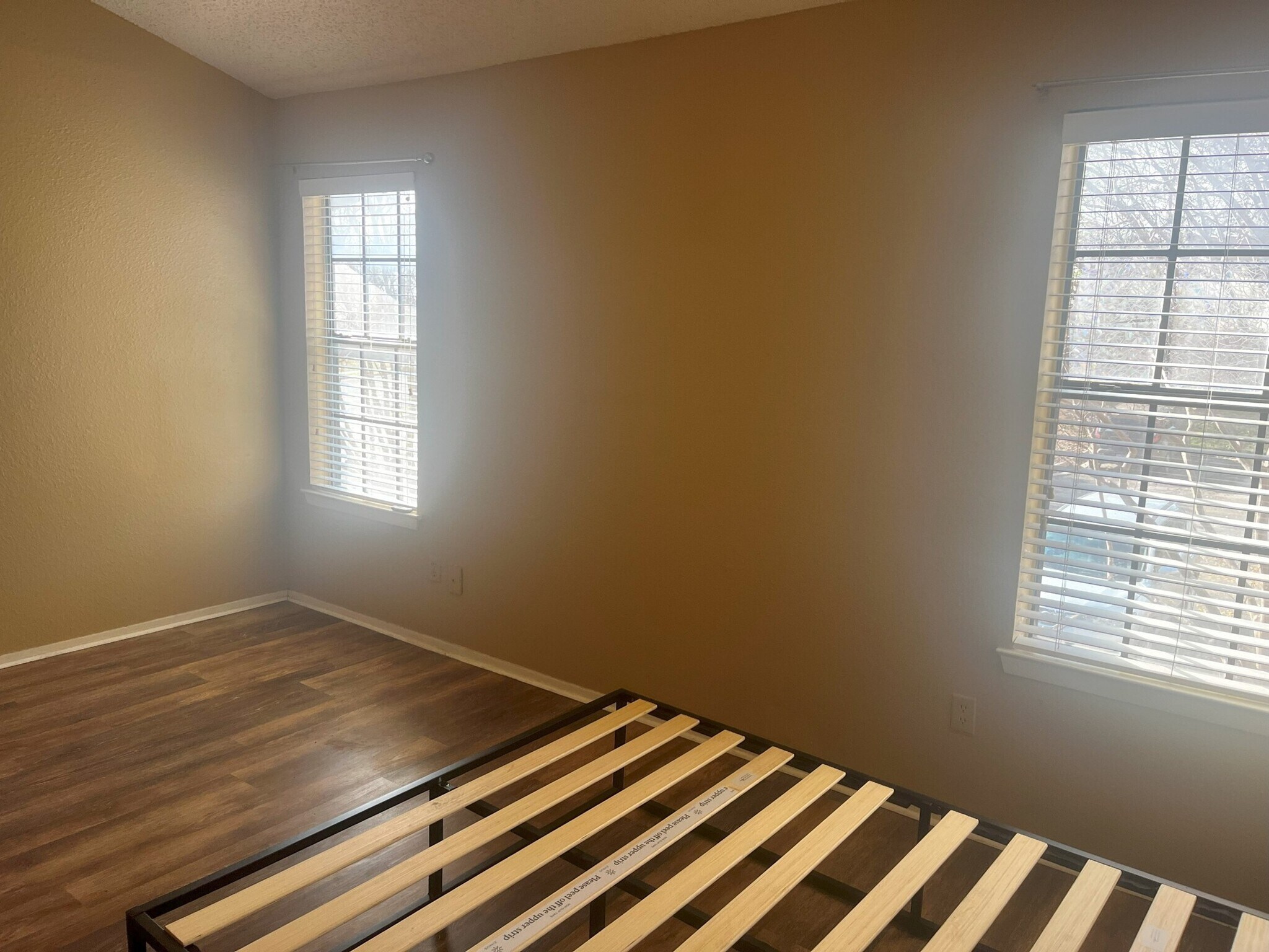 Building Photo - 11404 Walnut Ridge Dr
