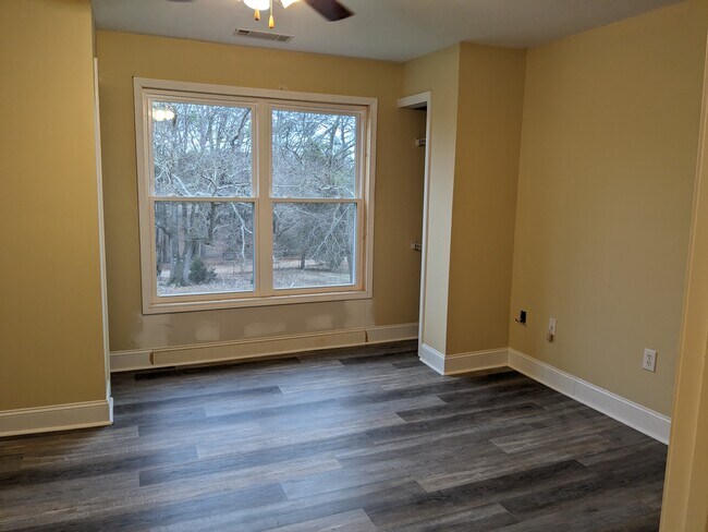 Building Photo - 154 Prospect Rd