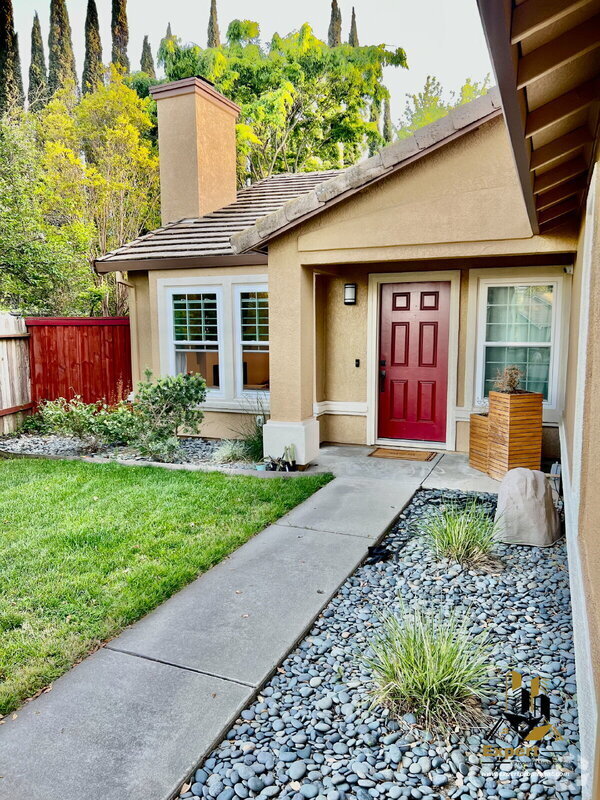 Building Photo - 8457 Zachis Way