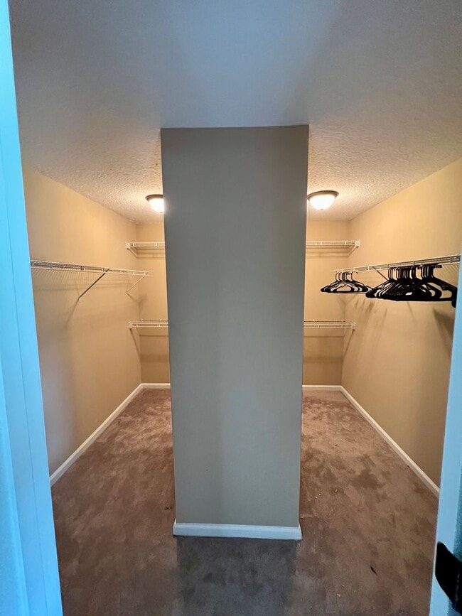 Building Photo - SPRING MOVE-IN SPECIAL: $300 OFF 1ST MONTH...
