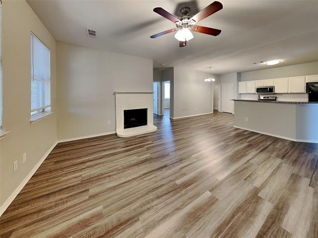 Building Photo - 1707 Country Crest Ln