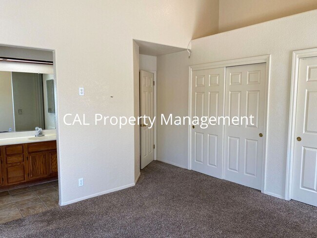 Building Photo - 3 Bed/ 2 Bath home in Soledad, CA