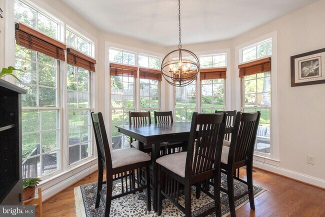 Building Photo - 11629 Forest Hill Ct