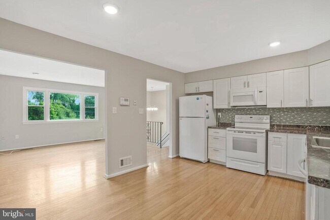 Building Photo - 505 Kerby Hill Rd