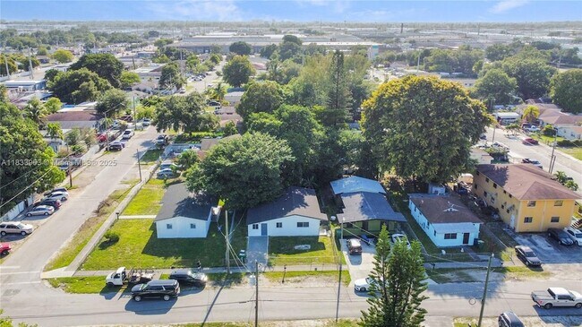 Building Photo - 5510 NW 30th Ave