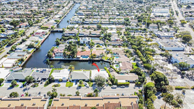 Building Photo - 2810 NE 60th St