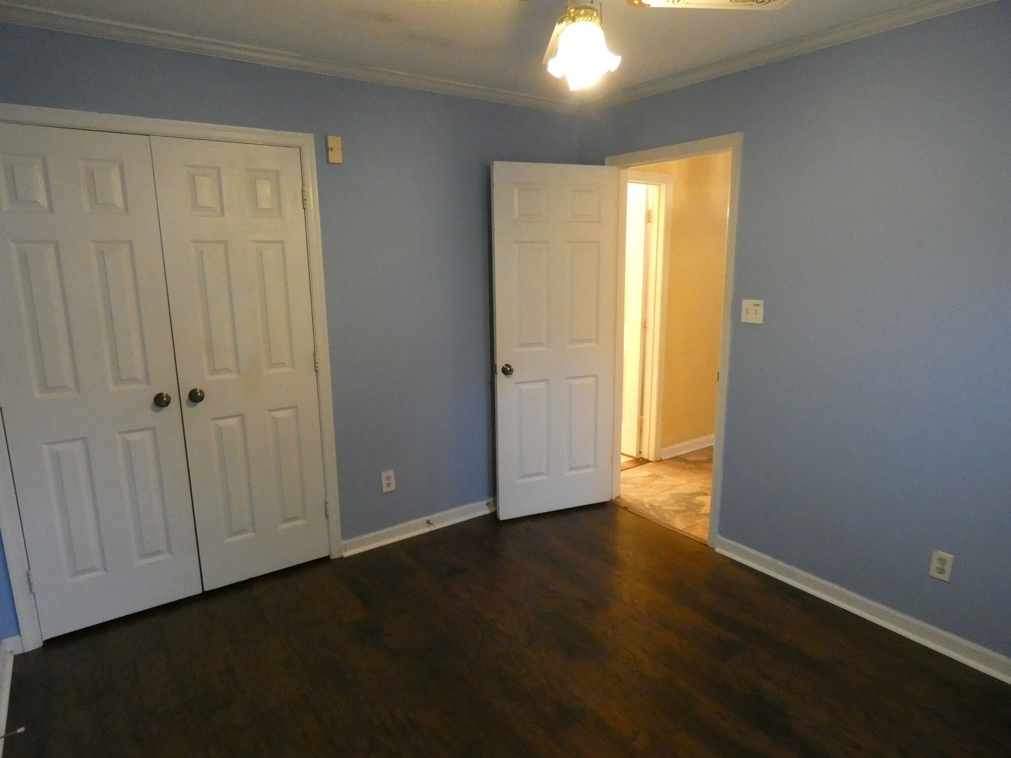 Building Photo - 3605 Pine Knoll Dr