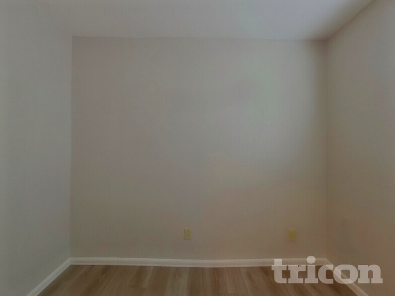 Building Photo - 520 Eider Ln