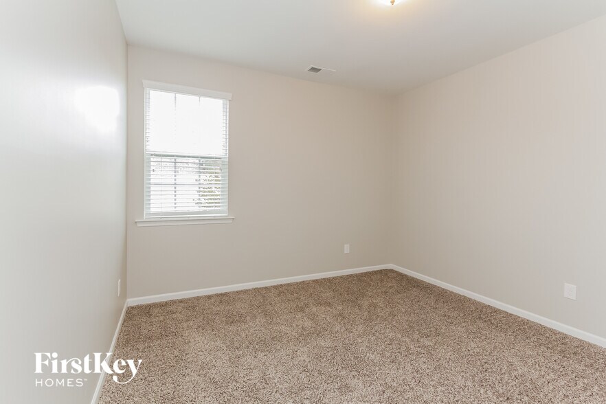 Building Photo - 2532 Wellshire Ct