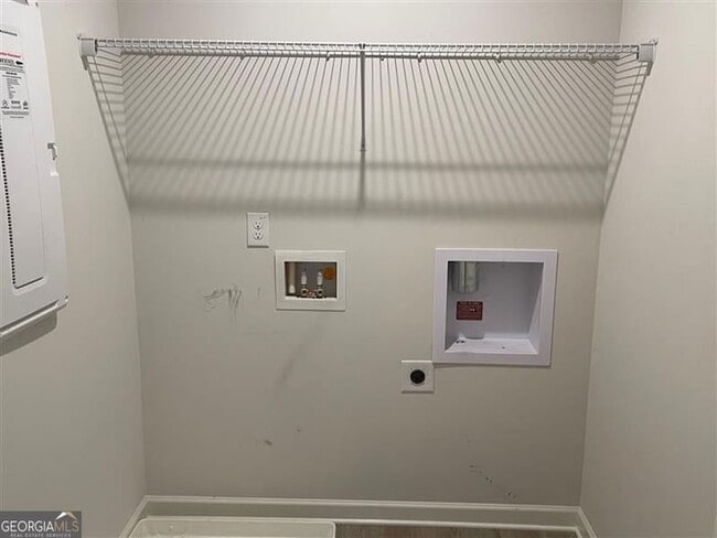 Building Photo - 1809 Parkades Path