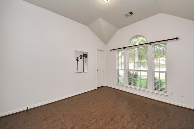 Building Photo - 5623 Maverick Bend Lane