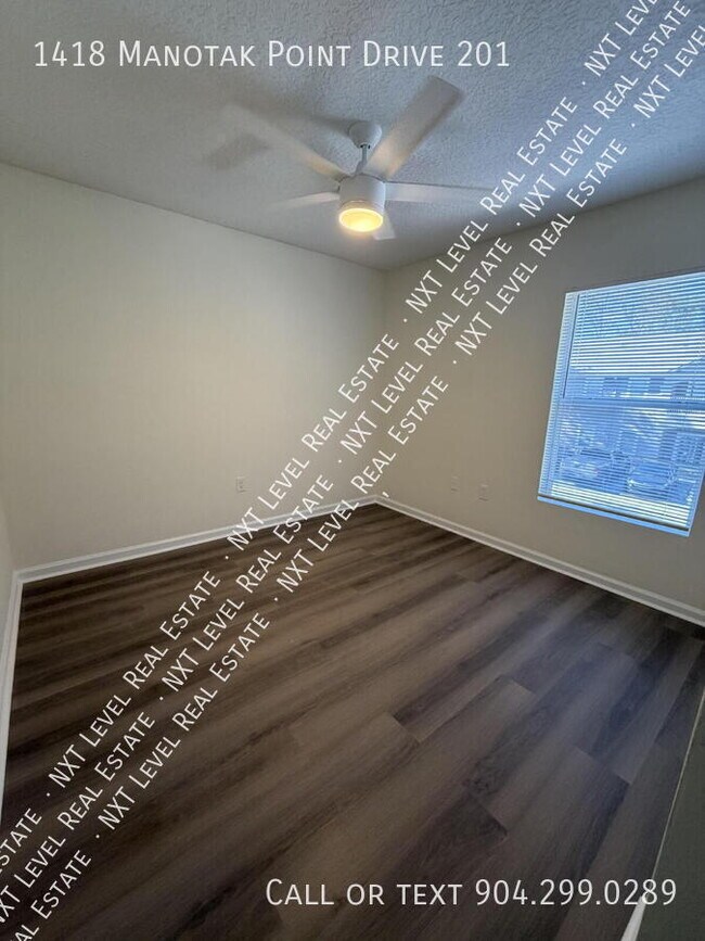 Building Photo - 1418 Manotak Point Dr